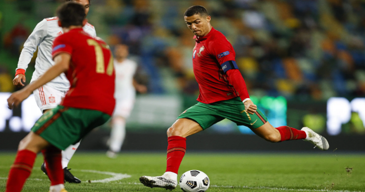 迪比辛尼vs卡普斯华利直播_无插件在线观看迪比辛尼vs卡普斯华利直播_迪比辛尼vs卡普斯华利直播赛事直播-24直播